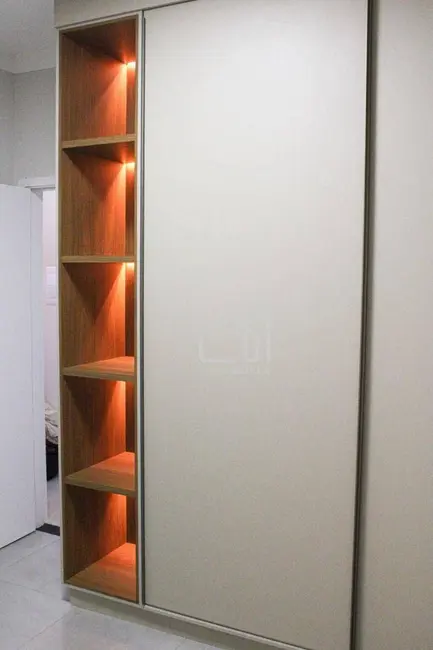 Foto 3 de Casa com 3 quartos à venda, 300m2 em Novo Mundo, Uberlandia - MG