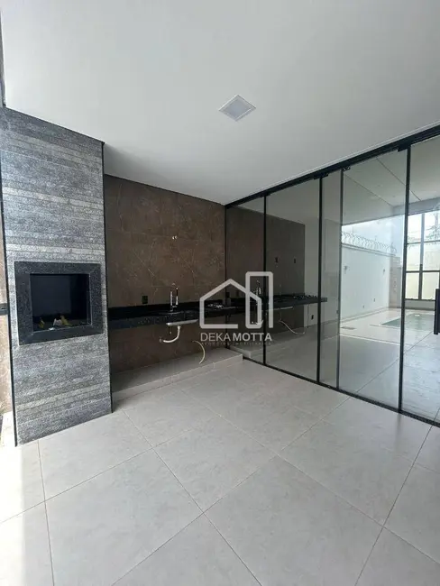 Foto 4 de Casa com 3 quartos à venda, 250m2 em Jardim Patrícia, Uberlandia - MG