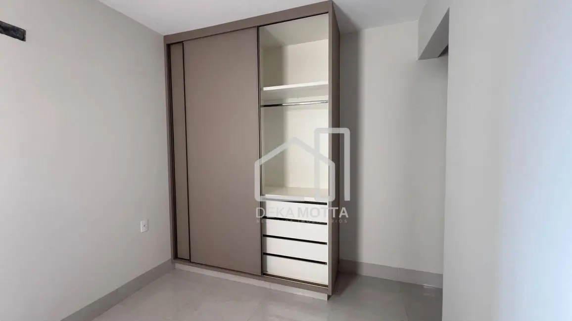 Foto 2 de Apartamento com 2 quartos à venda, 65m2 em Santa Mônica, Uberlandia - MG