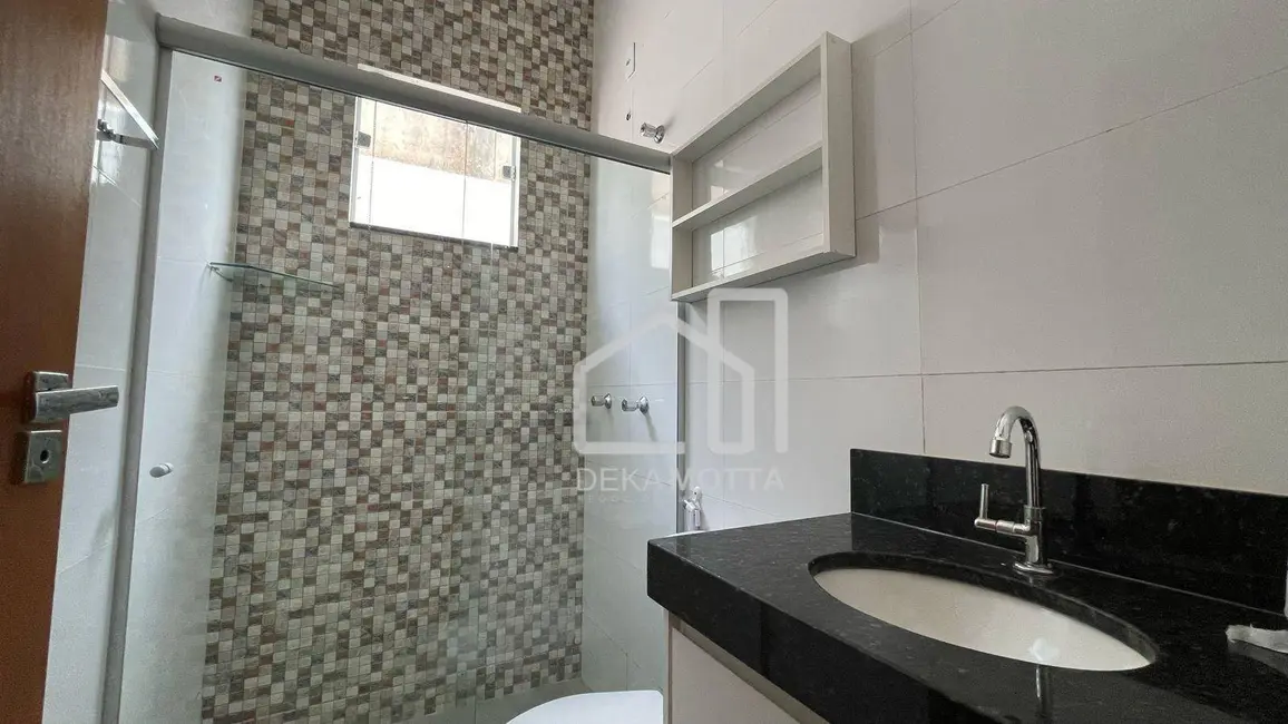 Foto 3 de Casa com 2 quartos à venda, 125m2 em Laranjeiras, Uberlandia - MG