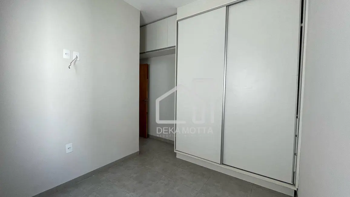 Foto 4 de Casa com 2 quartos à venda, 125m2 em Laranjeiras, Uberlandia - MG