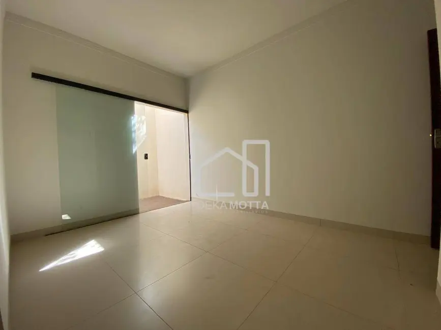 Foto 4 de Casa com 3 quartos à venda, 200m2 em Jardim Brasília, Uberlandia - MG