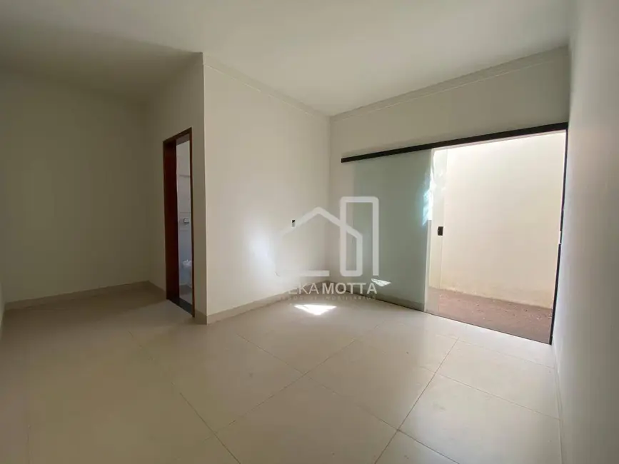 Foto 6 de Casa com 3 quartos à venda, 200m2 em Jardim Brasília, Uberlandia - MG