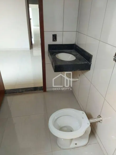 Foto 3 de Casa com 2 quartos à venda, 125m2 em Jardim Brasília, Uberlandia - MG