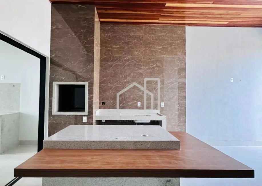 Foto 7 de Casa com 3 quartos à venda, 250m2 em Novo Mundo, Uberlandia - MG