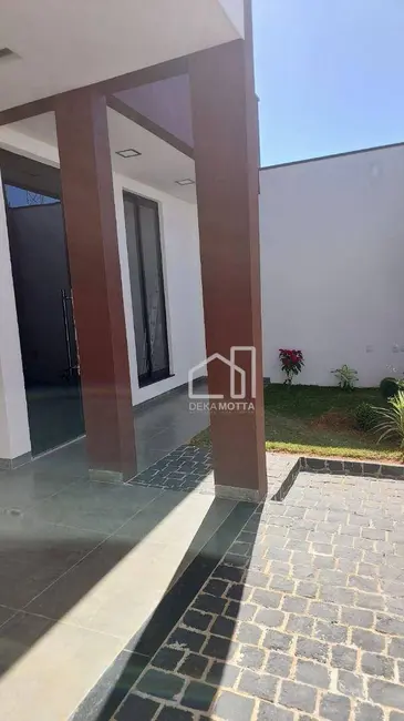Foto 2 de Casa com 3 quartos à venda, 250m2 em Bosque dos Buritis, Uberlandia - MG
