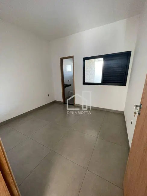 Foto 4 de Casa com 3 quartos à venda, 150m2 em Uberlandia - MG