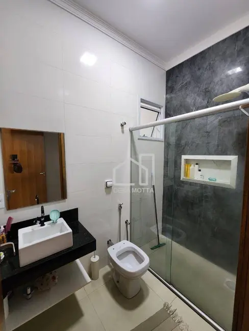 Foto 8 de Casa com 2 quartos à venda, 125m2 em Uberlandia - MG