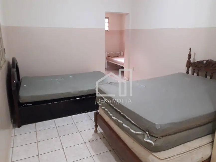 Chácara com 5 quartos à venda, 5250m2 em Jockey Camping, Uberlandia - MG - imagem 6 Foto 6 de Chácara com 5 quartos à venda, 5250m2 em Jockey Camping, Uberlandia - MG