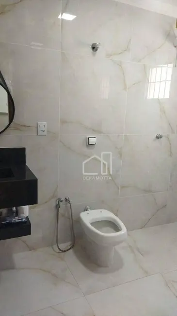 Foto 3 de Casa com 3 quartos à venda, 250m2 em Cidade Jardim, Uberlandia - MG