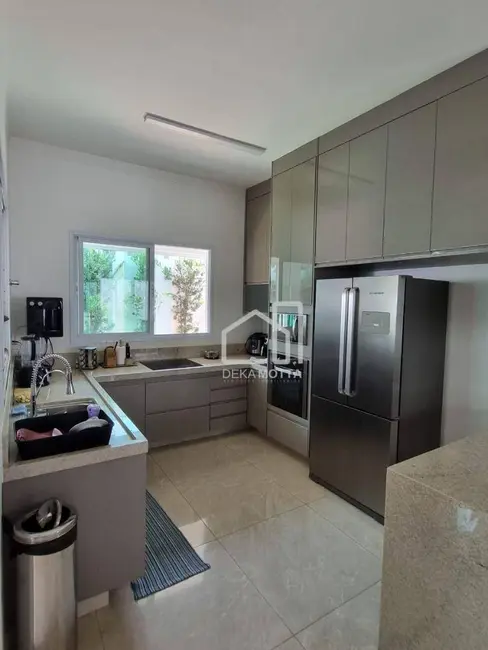 Foto 9 de Casa com 3 quartos à venda, 300m2 em Uberlandia - MG