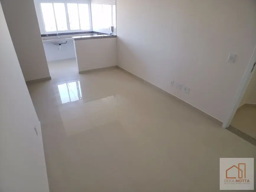Foto 2 de Apartamento com 2 quartos à venda, 51m2 em Pampulha, Uberlandia - MG