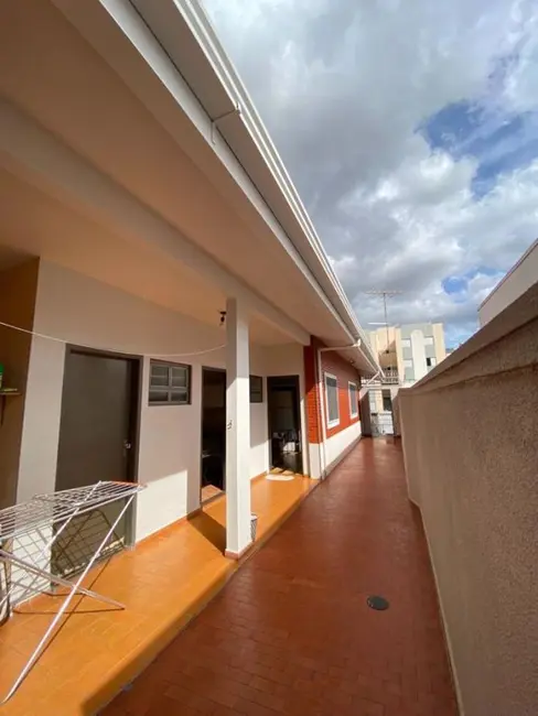 Foto 1 de Casa com 3 quartos à venda, 346m2 em Cazeca, Uberlandia - MG