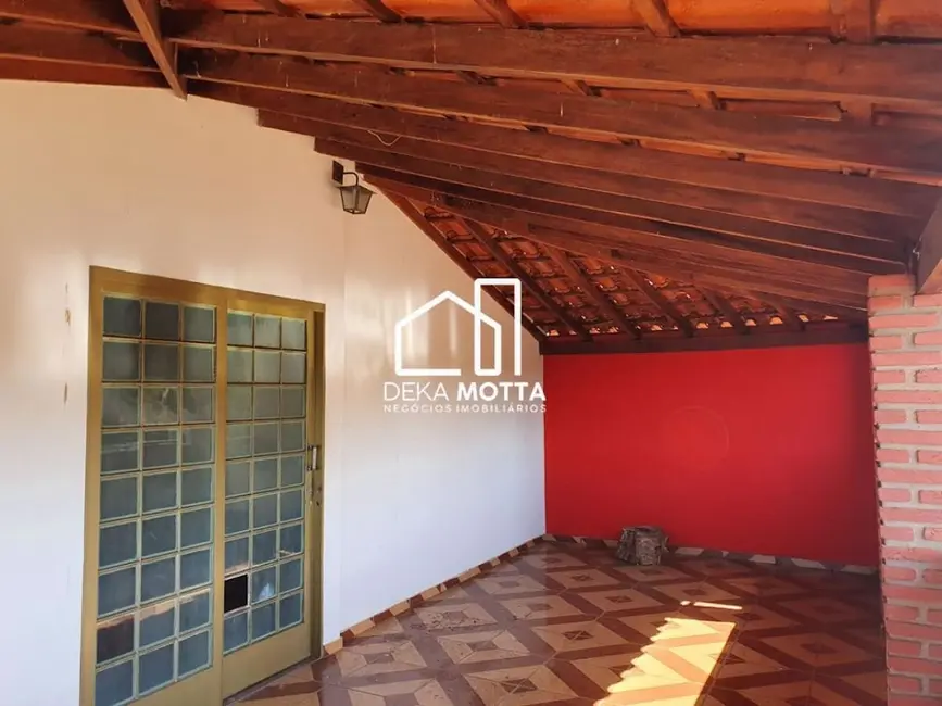 Sobrado com 5 quartos à venda, 250m2 em Luizote de Freitas, Uberlandia - MG - imagem 5 Foto 5 de Sobrado com 5 quartos à venda, 250m2 em Luizote de Freitas, Uberlandia - MG