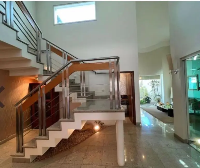 Sobrado com 5 quartos à venda, 510m2 em Tibery, Uberlandia - MG - imagem 7 Foto 7 de Sobrado com 5 quartos à venda, 510m2 em Tibery, Uberlandia - MG