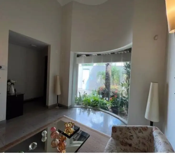 Sobrado com 5 quartos à venda, 510m2 em Tibery, Uberlandia - MG - imagem 4 Foto 4 de Sobrado com 5 quartos à venda, 510m2 em Tibery, Uberlandia - MG