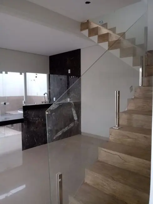 Foto 8 de Sobrado com 3 quartos à venda, 94m2 em Novo Mundo, Uberlandia - MG