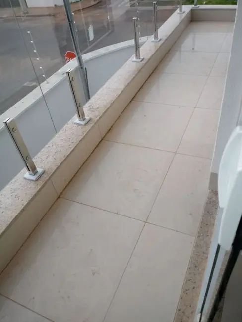 Foto 5 de Sobrado com 3 quartos à venda, 94m2 em Novo Mundo, Uberlandia - MG