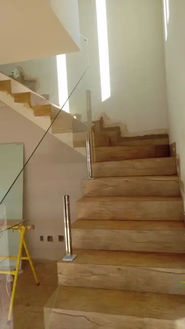 Foto 7 de Sobrado com 3 quartos à venda, 94m2 em Novo Mundo, Uberlandia - MG