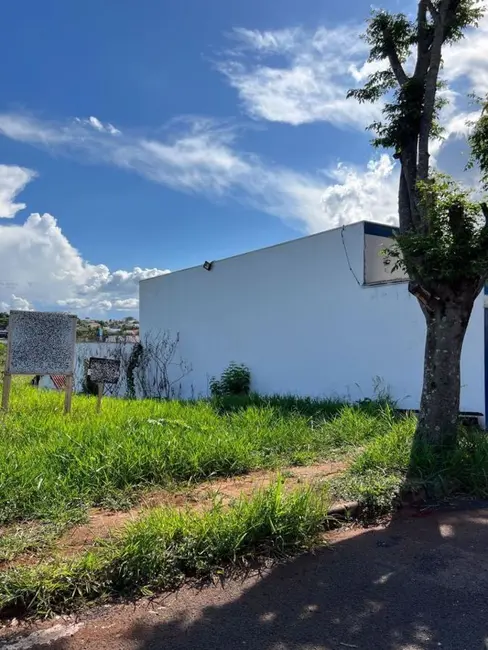 Terreno / Lote à venda, 300m2 em Vigilato Pereira, Uberlandia - MG - imagem 5 Foto 5 de Terreno / Lote à venda, 300m2 em Vigilato Pereira, Uberlandia - MG