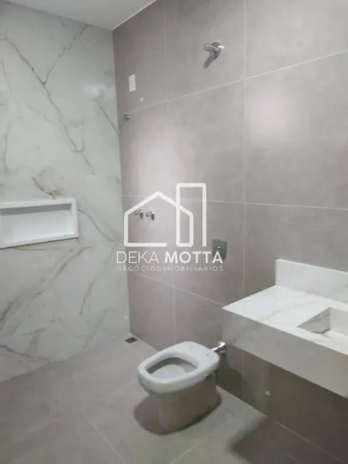 Foto 9 de Casa com 4 quartos à venda, 350m2 em Cidade Jardim, Uberlandia - MG