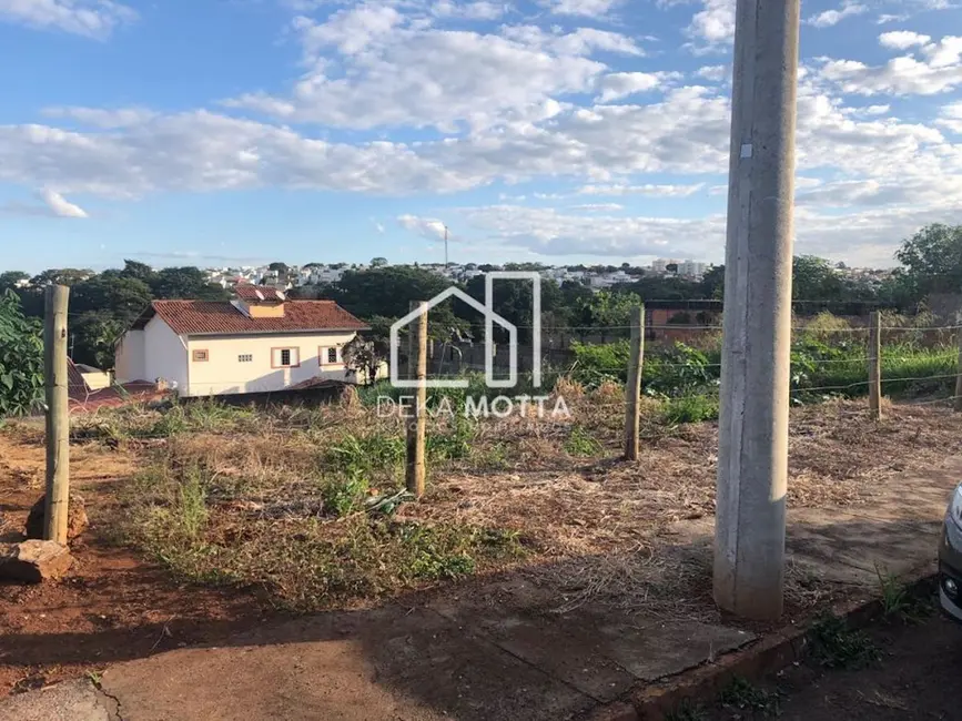 Terreno / Lote à venda, 420m2 em Cidade Jardim, Uberlandia - MG - imagem 2 Foto 2 de Terreno / Lote à venda, 420m2 em Cidade Jardim, Uberlandia - MG