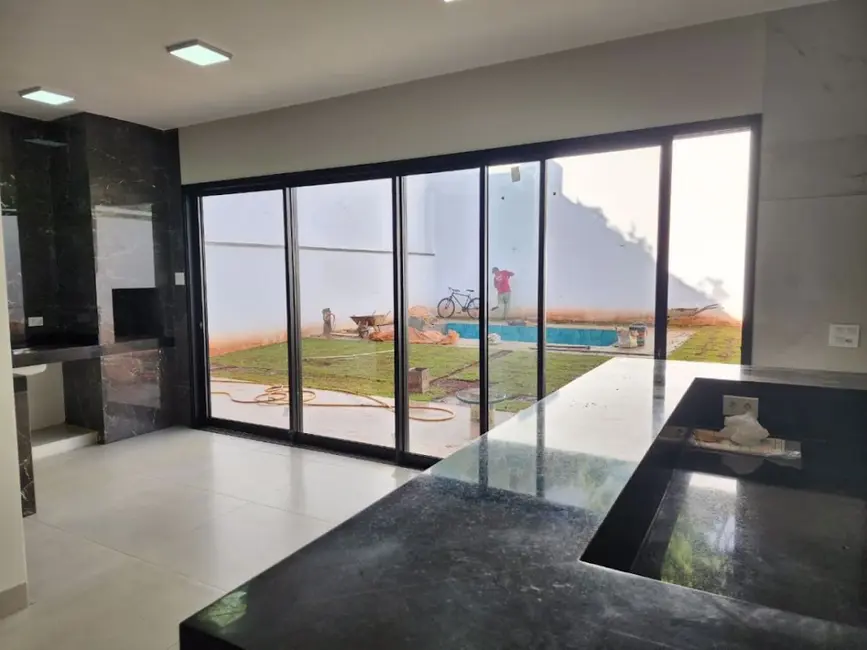 Casa com 3 quartos à venda, 425m2 em Cidade Jardim, Uberlandia - MG - imagem 7 Foto 7 de Casa com 3 quartos à venda, 425m2 em Cidade Jardim, Uberlandia - MG