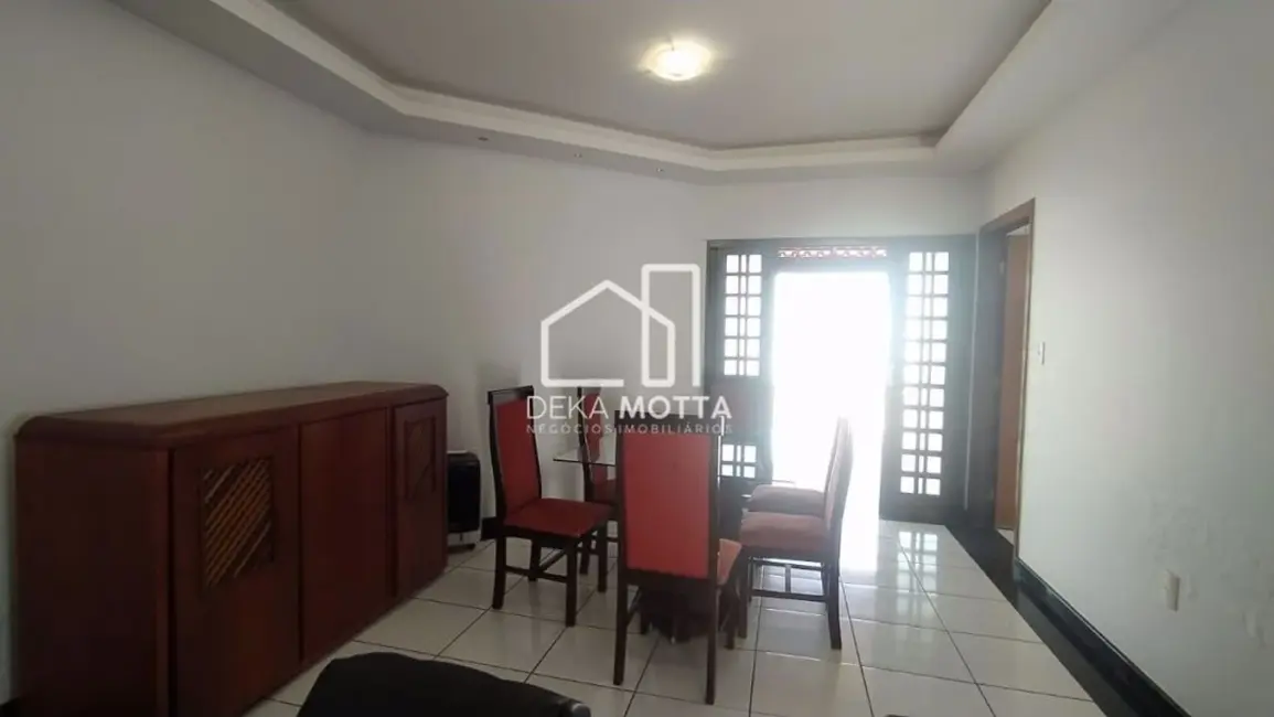 Foto 7 de Casa com 3 quartos à venda, 432m2 em Cidade Jardim, Uberlandia - MG