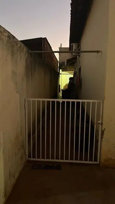 Foto 5 de Casa com 2 quartos à venda, 250m2 em Jardim Canaã, Uberlandia - MG