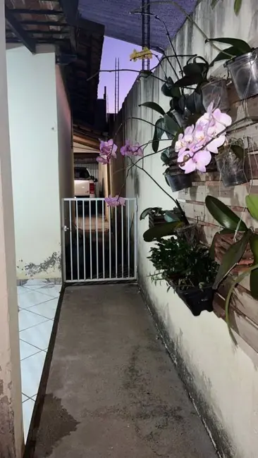 Foto 3 de Casa com 2 quartos à venda, 250m2 em Jardim Canaã, Uberlandia - MG