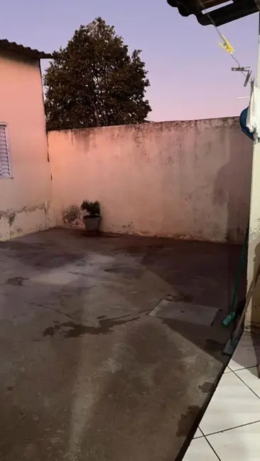 Foto 8 de Casa com 2 quartos à venda, 250m2 em Jardim Canaã, Uberlandia - MG