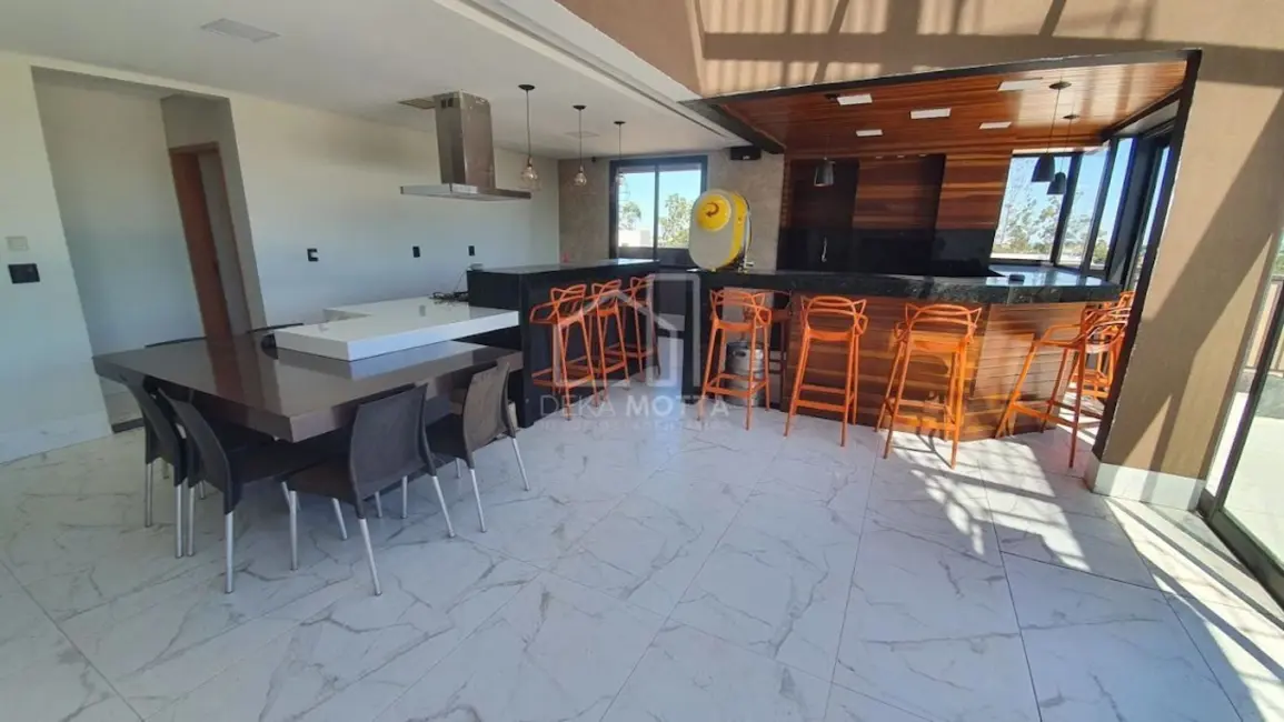 Foto 2 de Cobertura com 3 quartos à venda em Novo Mundo, Uberlandia - MG