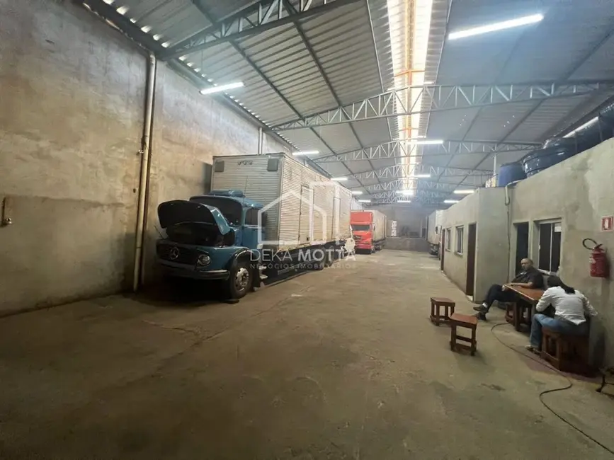 Foto 12 de Armazém / Galpão para alugar, 500m2 em Marta Helena, Uberlandia - MG