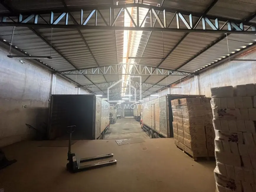 Foto 5 de Armazém / Galpão para alugar, 500m2 em Marta Helena, Uberlandia - MG