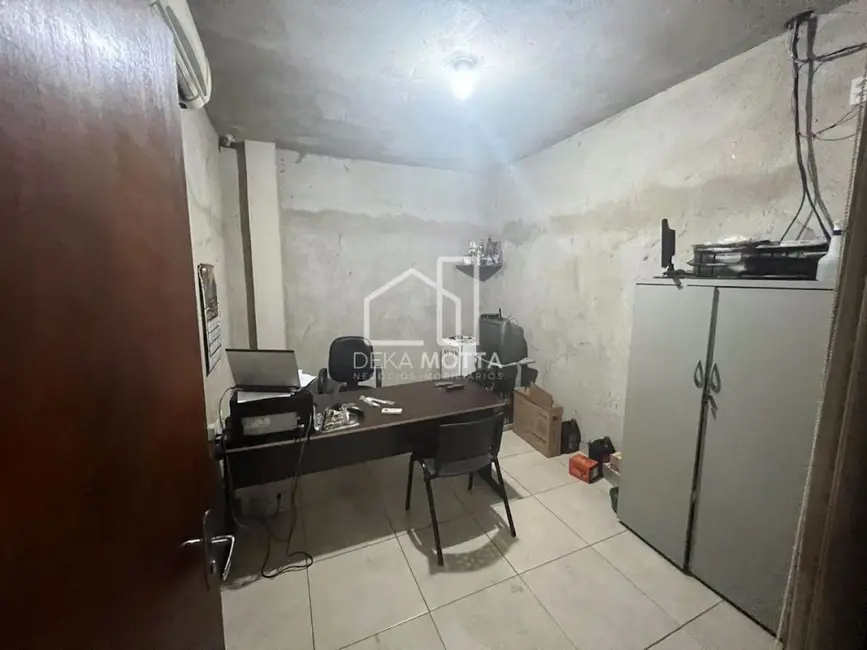 Foto 8 de Armazém / Galpão para alugar, 500m2 em Marta Helena, Uberlandia - MG