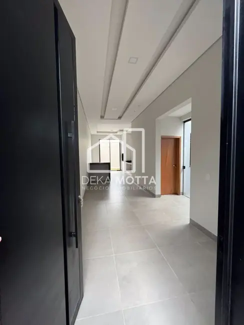 Foto 4 de Casa com 3 quartos à venda, 150m2 em Novo Mundo, Uberlandia - MG