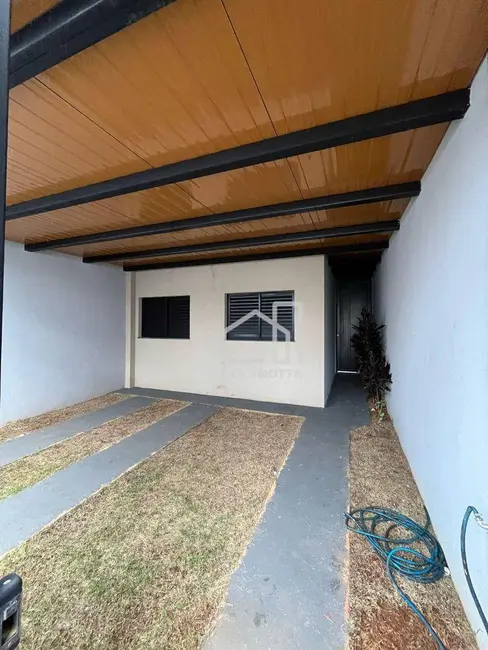 Foto 1 de Casa com 3 quartos à venda, 150m2 em Novo Mundo, Uberlandia - MG