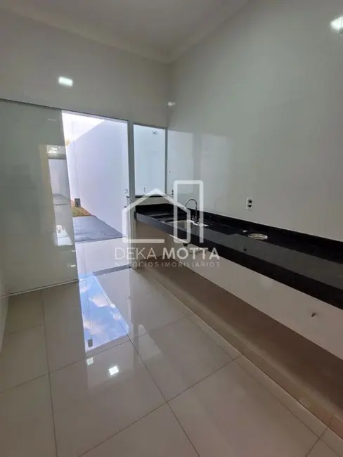 Foto 7 de Casa com 3 quartos à venda, 150m2 em Segismundo Pereira, Uberlandia - MG