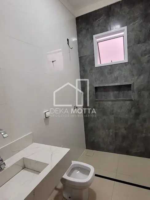 Foto 8 de Casa com 3 quartos à venda, 150m2 em Segismundo Pereira, Uberlandia - MG