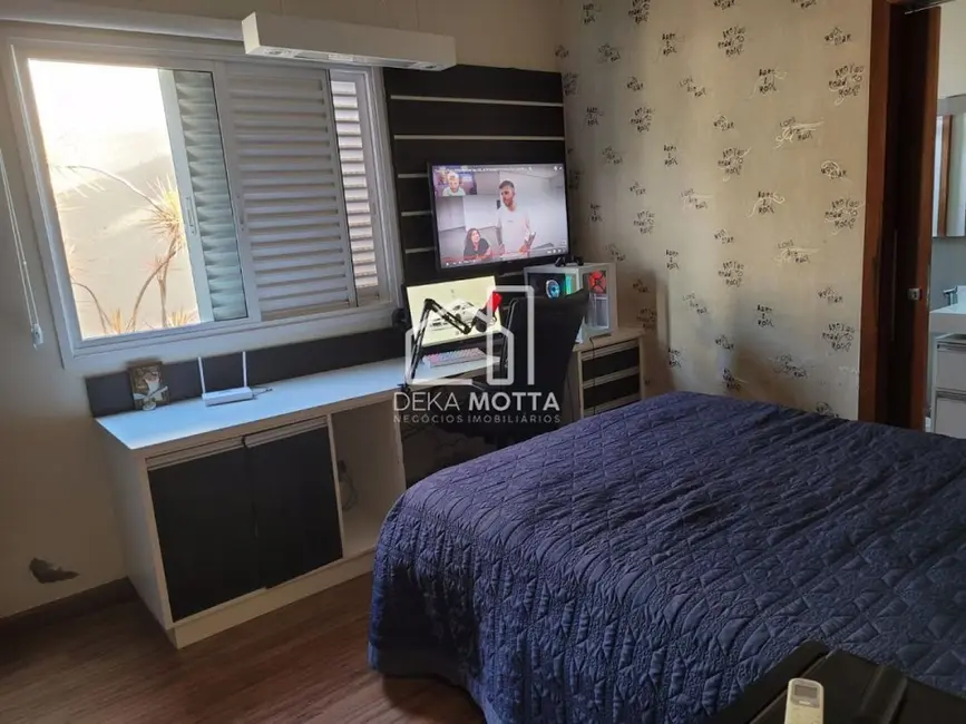 Foto 5 de Casa com 4 quartos à venda, 360m2 em City Uberlândia, Uberlandia - MG