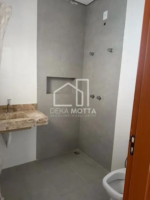 Foto 6 de Sobrado com 3 quartos à venda em Novo Mundo, Uberlandia - MG