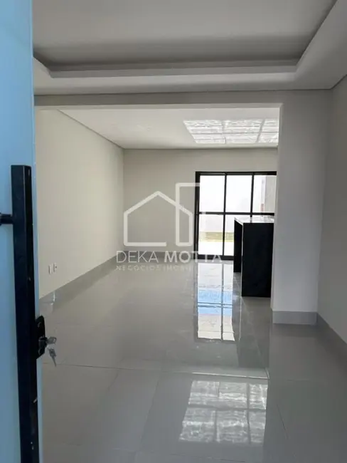 Foto 1 de Sobrado com 3 quartos à venda em Novo Mundo, Uberlandia - MG