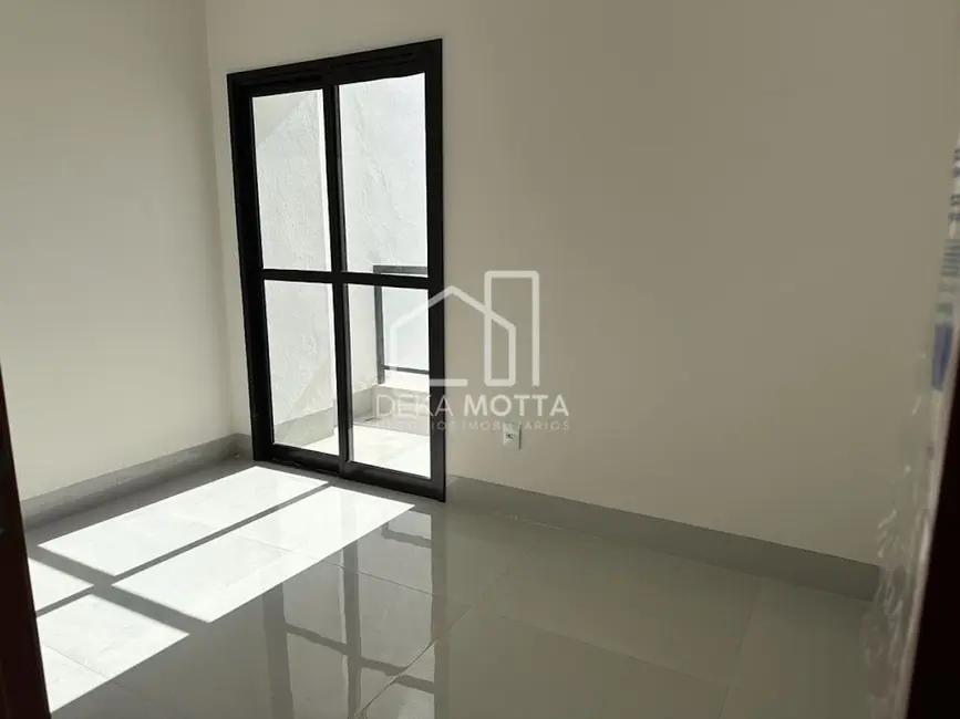 Foto 8 de Sobrado com 3 quartos à venda em Novo Mundo, Uberlandia - MG