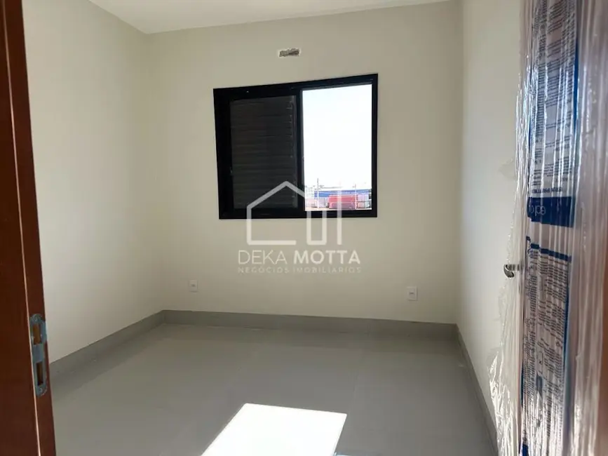 Foto 9 de Sobrado com 3 quartos à venda em Novo Mundo, Uberlandia - MG