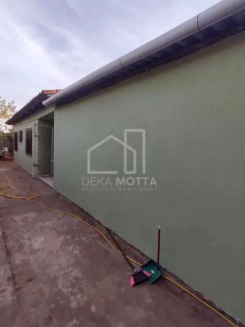 Foto 3 de Casa com 3 quartos à venda em Jardim Holanda, Uberlandia - MG