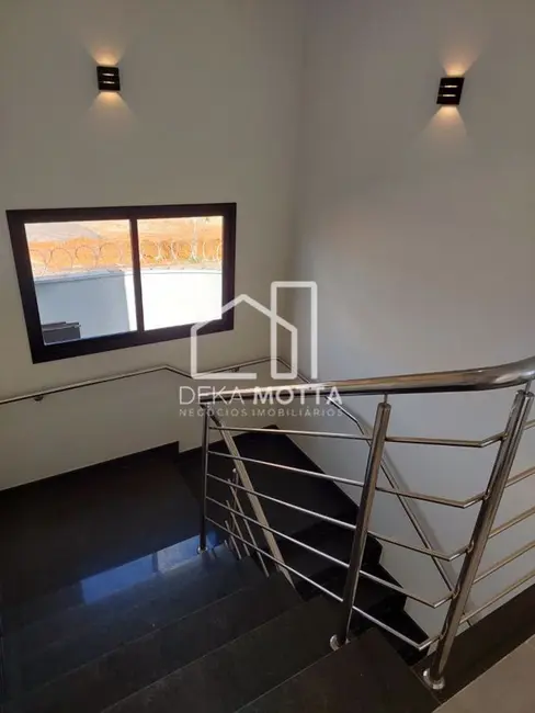 Sobrado com 3 quartos à venda, 175m2 em Uberlandia - MG - imagem 3 Foto 3 de Sobrado com 3 quartos à venda, 175m2 em Uberlandia - MG