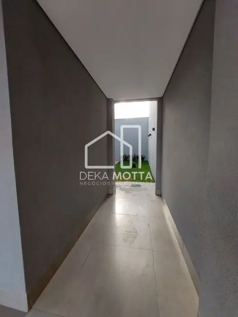 Sobrado com 3 quartos à venda, 175m2 em Uberlandia - MG - imagem 6 Foto 6 de Sobrado com 3 quartos à venda, 175m2 em Uberlandia - MG