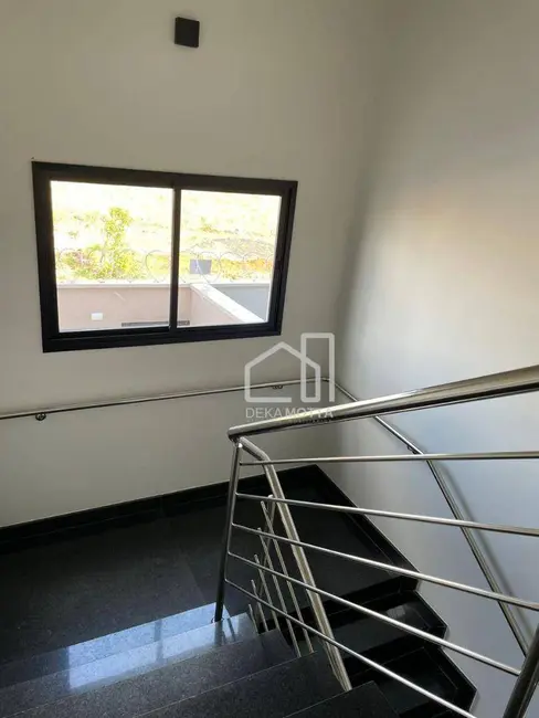 Sobrado com 3 quartos à venda, 175m2 em Grand Ville, Uberlandia - MG - imagem 3 Foto 3 de Sobrado com 3 quartos à venda, 175m2 em Grand Ville, Uberlandia - MG