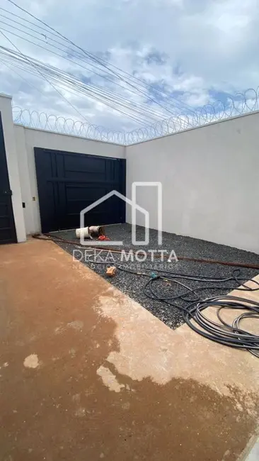 Casa com 2 quartos à venda, 125m2 em Jardim Ipanema, Uberlandia - MG - imagem 1 Foto 1 de Casa com 2 quartos à venda, 125m2 em Jardim Ipanema, Uberlandia - MG