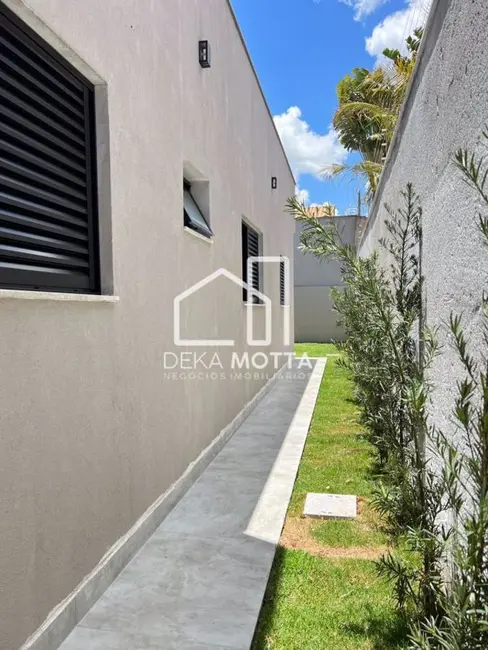 Casa com 3 quartos à venda, 250m2 em Jardim Botânico, Uberlandia - MG - imagem 5 Foto 5 de Casa com 3 quartos à venda, 250m2 em Jardim Botânico, Uberlandia - MG